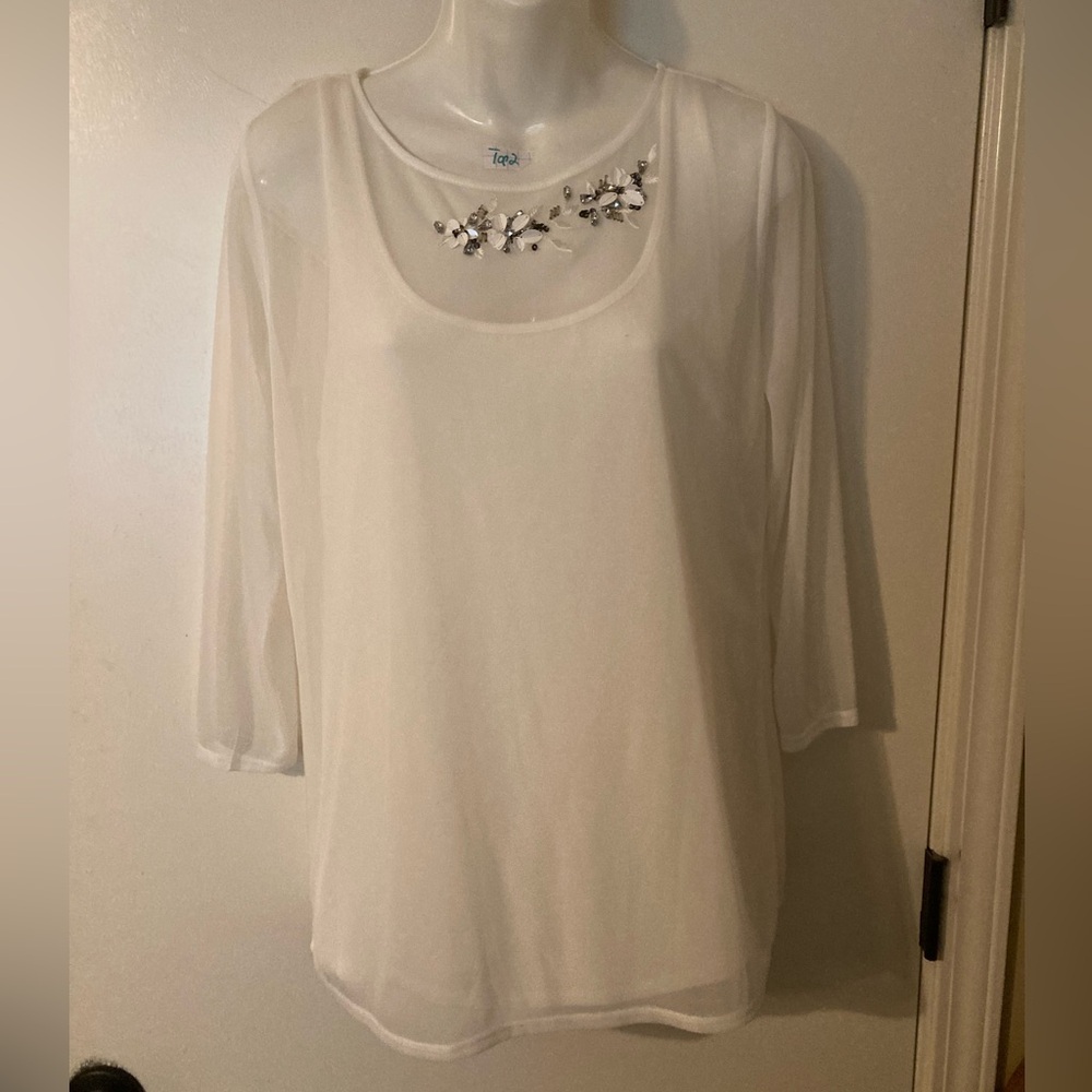 White House Black Market white floral blouse size medium